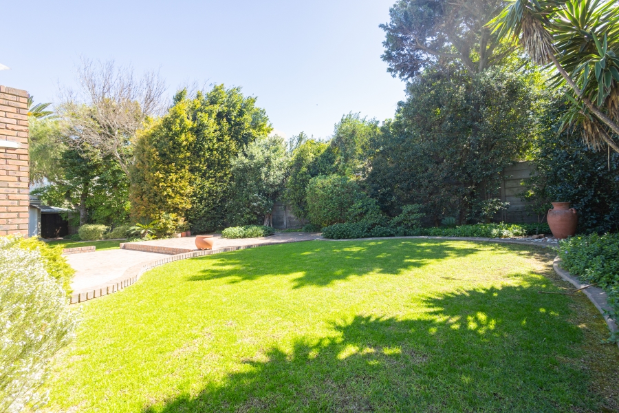 3 Bedroom Property for Sale in Flamingo Vlei Western Cape